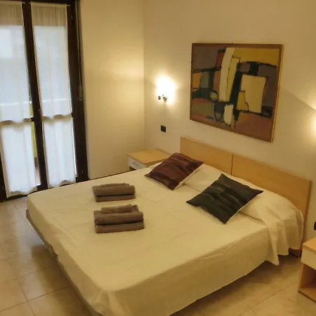 Mimosa Holiday Apartament